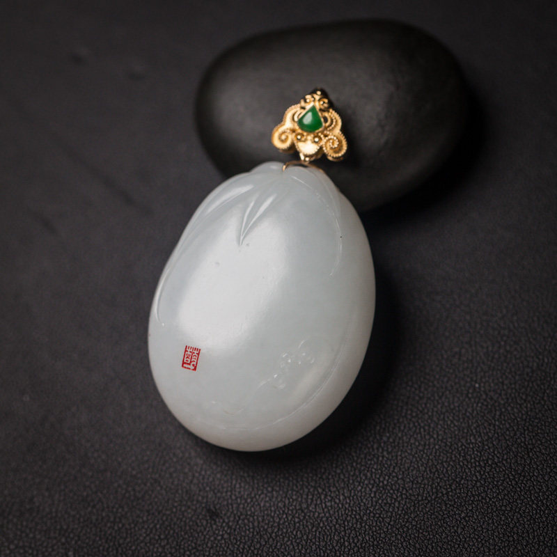 《竹》和田玉雕刻祝福如意挂坠18K黄金镶嵌翡翠项链坠头