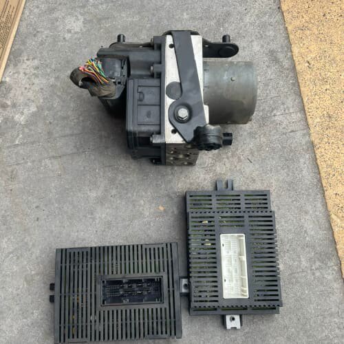 宝马E66新款ABS泵 灯光电脑新老款大灯控制器--议价商品