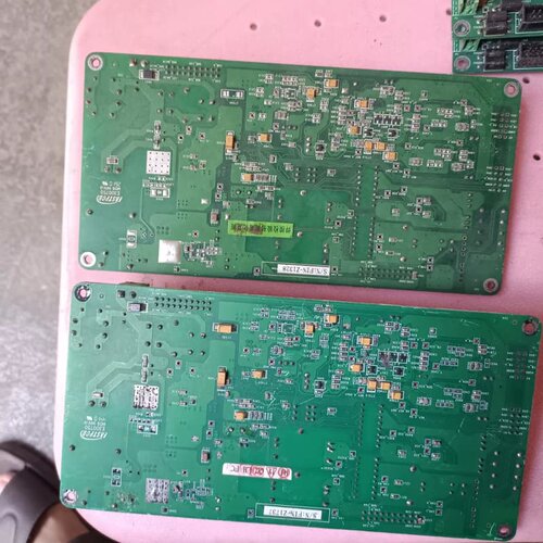 四块二手拆机板子。图一到图三是两块FASTPCB E300--议价商品