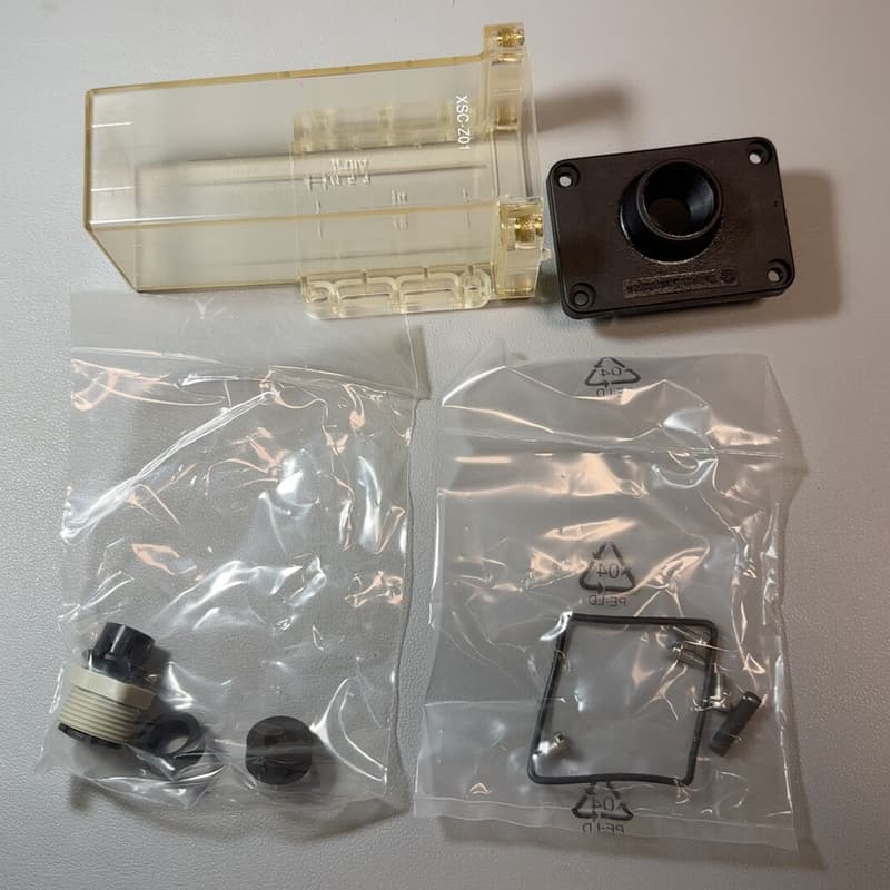 施耐德全新原装XSCZ01，数量7个，单价227.44元--议价商品