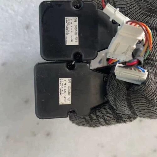 二手电机 103H5510-70E9 8.5成新 价格议--议价商品