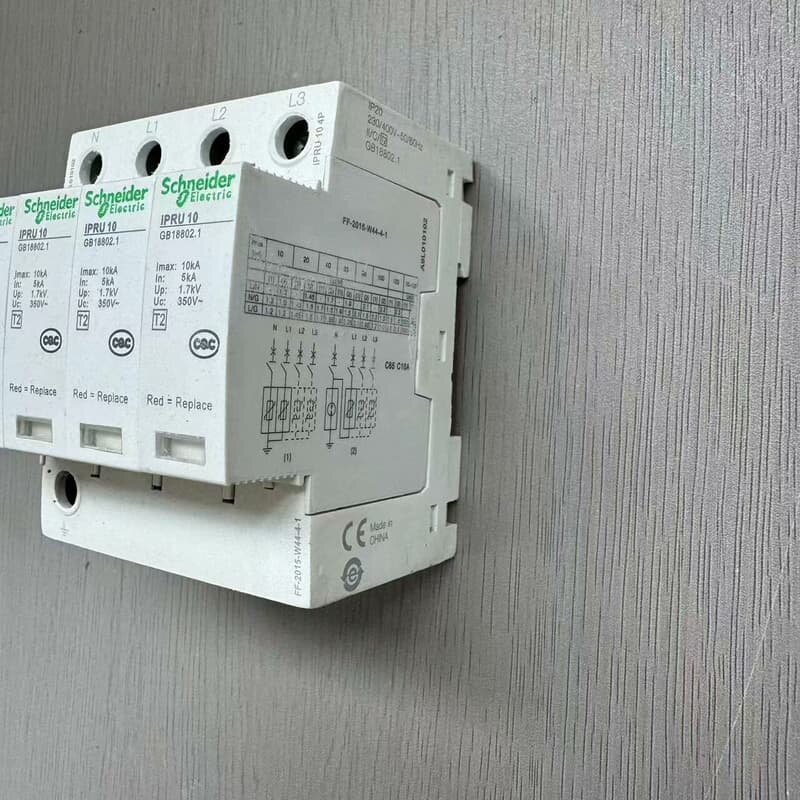施耐德浪涌保护器iPRU10，4P四极，10KA防护等级，3--议价商品