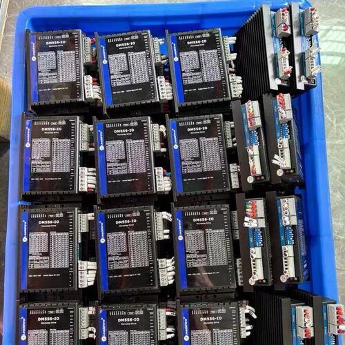 雷赛步进驱动器：DM556一IO/65元，D57CM31电机--议价商品