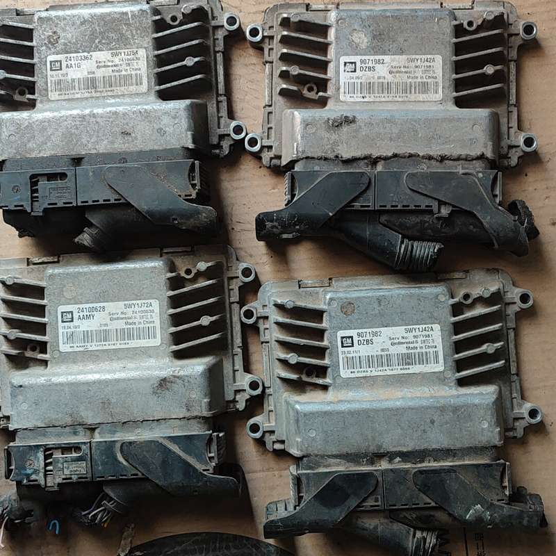 雪佛兰景程科鲁兹发动机电脑板/ECU 24100628 90--议价商品