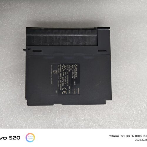 三菱Q68ADV模拟量模块--议价商品