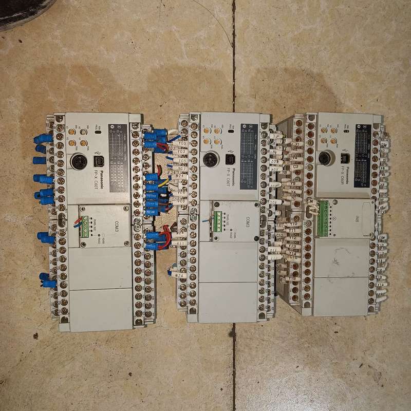 松下PLC(AFPX-C60T)二手拆机,成色如图,功能包好--议价商品
