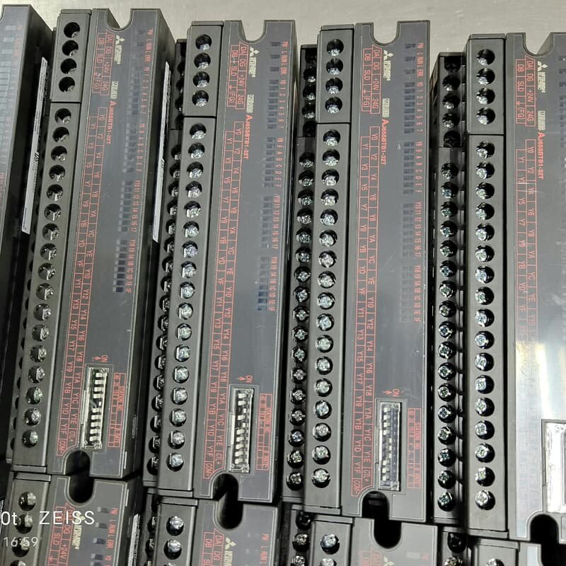 三菱接线端子排AJ65SBTB1-32T 二手拆机，实--议价商品