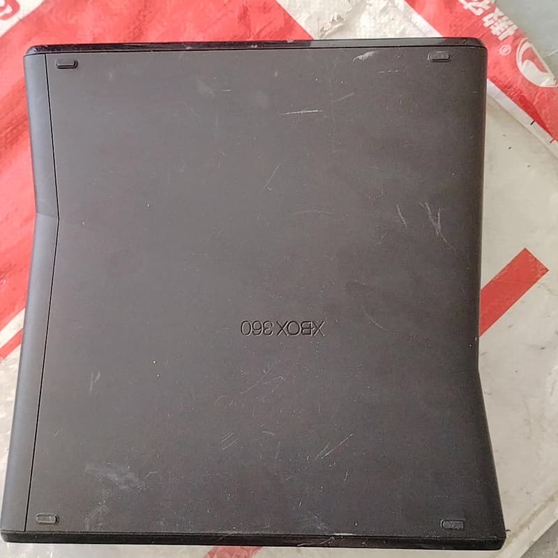 Xbox 360S游戏主机，黑色款，没有电源线测试，无拆无修--议价商图片