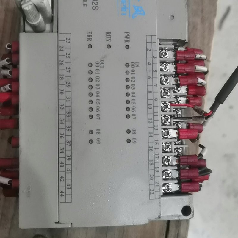 螺杆式空压机PLC主控器MAM-KY02S功能包好,成色如图--议价商品