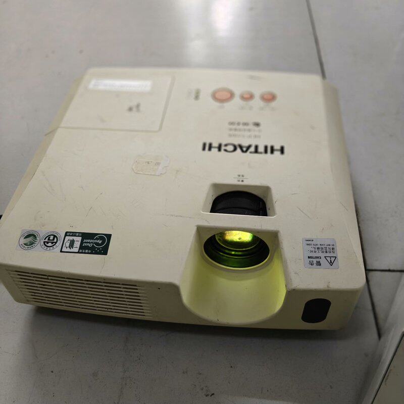 日立HITACHI HCP-3200X投影机,实物拍的,成色--议价商品