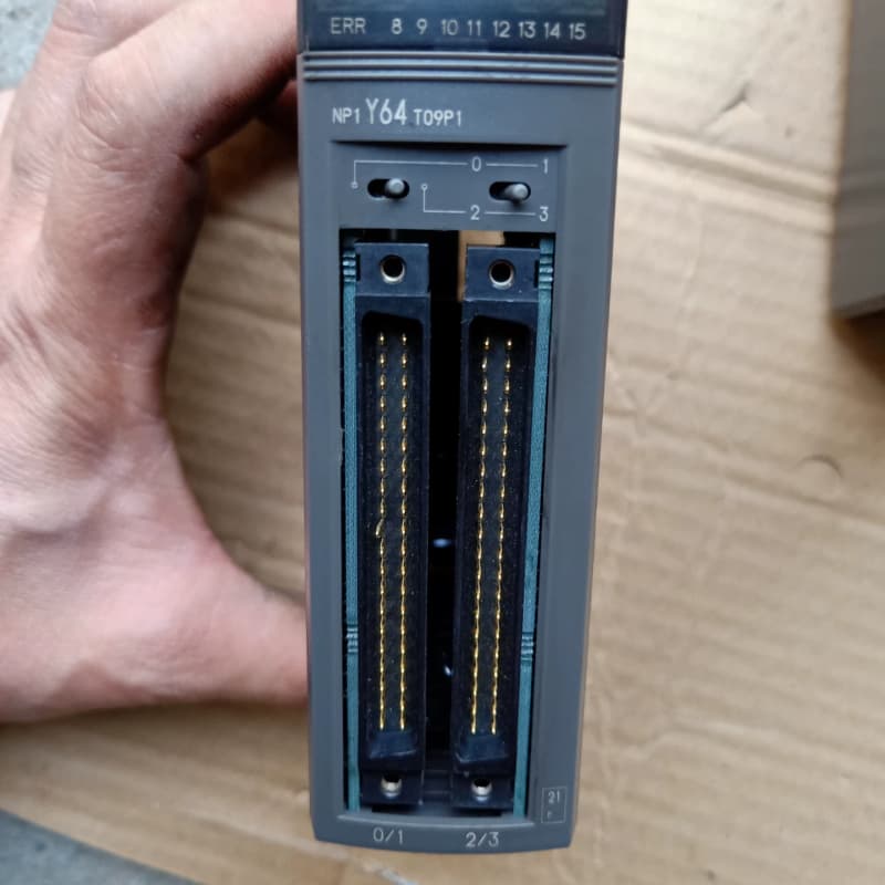 富士PLC模块NP1Y64T09P1(250元) NP1X3--议价商品
