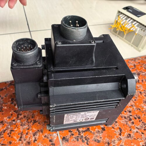 松下伺服电机 MDME152GCGM 1.5KW--议价商品