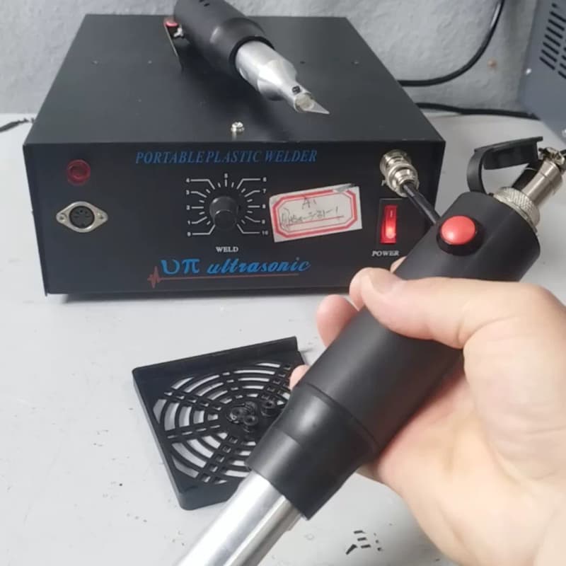 超声波焊接机,二手九成新,配全新手柄,亏本处理,库存不多,焊