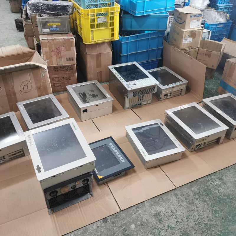 菲尼克斯工控机 需要的朋友请带价联系，打包价可以考虑价格优--