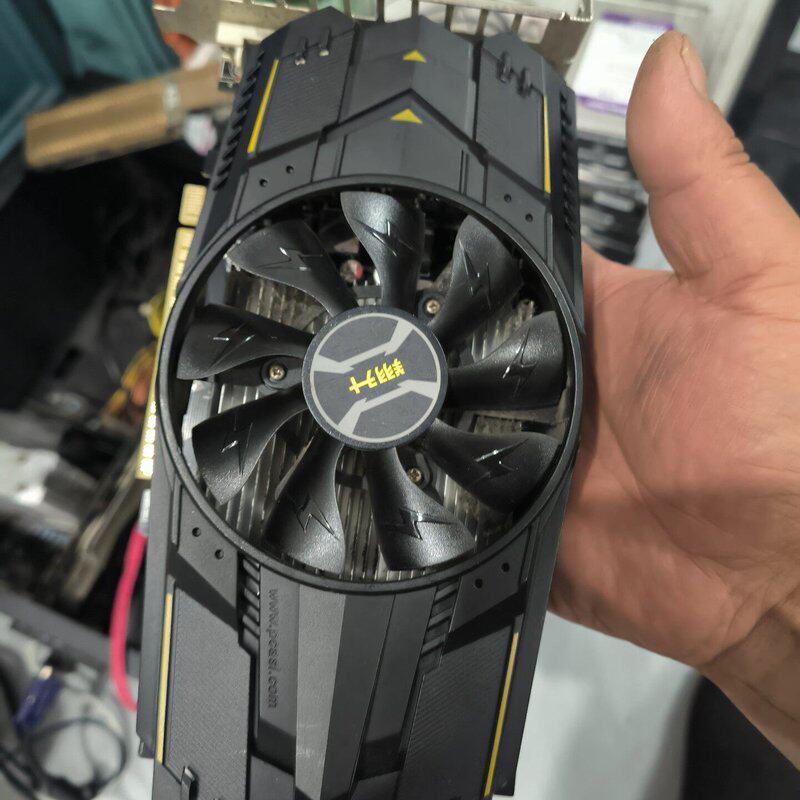 金刚狼GT740 2G D5显卡,拆机件,成色还可以,有点使--议价商品