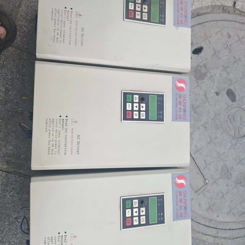 威科达VECTOR 交流伺服驱动器VEC-VB-004H33--议价商品