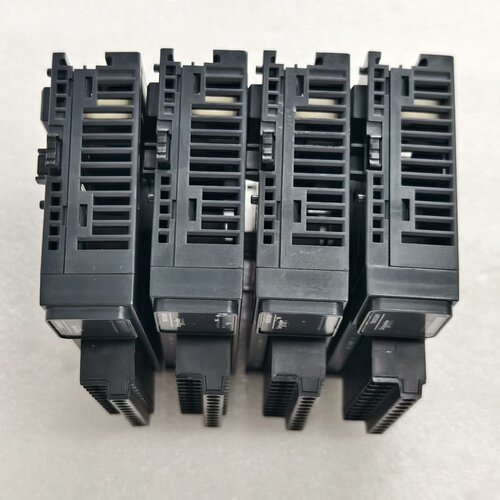 施耐德TM3DQ8R--议价商品