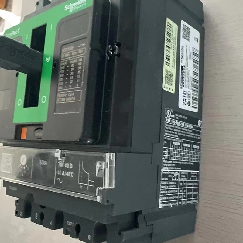 施耐德ComPacT塑壳断路器NSX100N，3P 40A，--议价商品