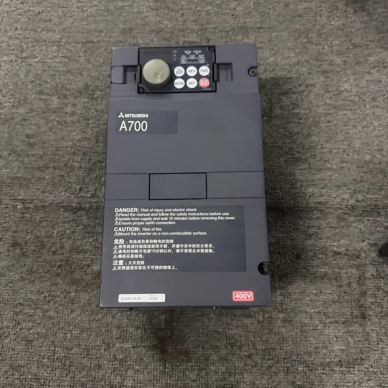 三菱变频器A700系列 FR-A740-2.2K-CHT--议价商品