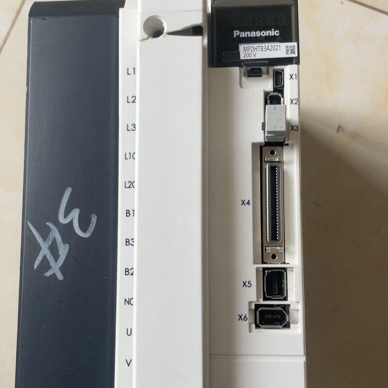 松下A5伺服驱动器,MFDHTB3A2021有1个,二手拆机--议价商品