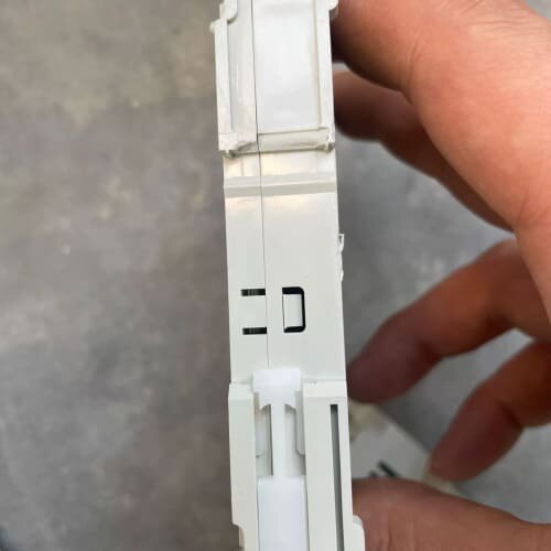 三菱PLC FX3U-232ADP-MB，成色如图，一个卡子--议价商品