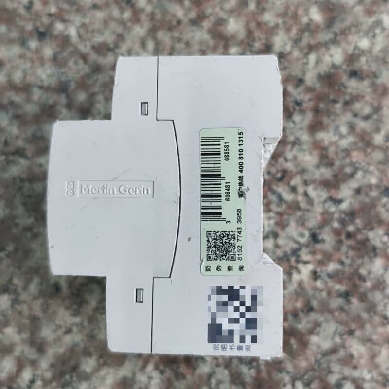 施耐德过欠压保护器EZ7GQ，40A，4P四进线，二手拆机，--议价商品