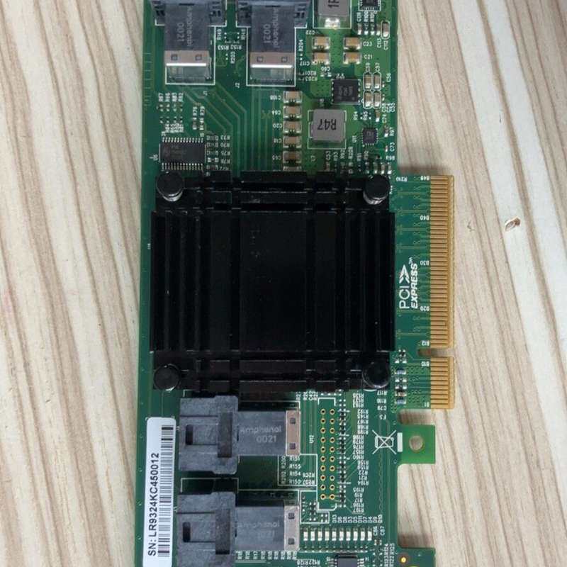 UMC9324-4i阵列卡 4口U2转接PCIEX8转接卡U--议价商品