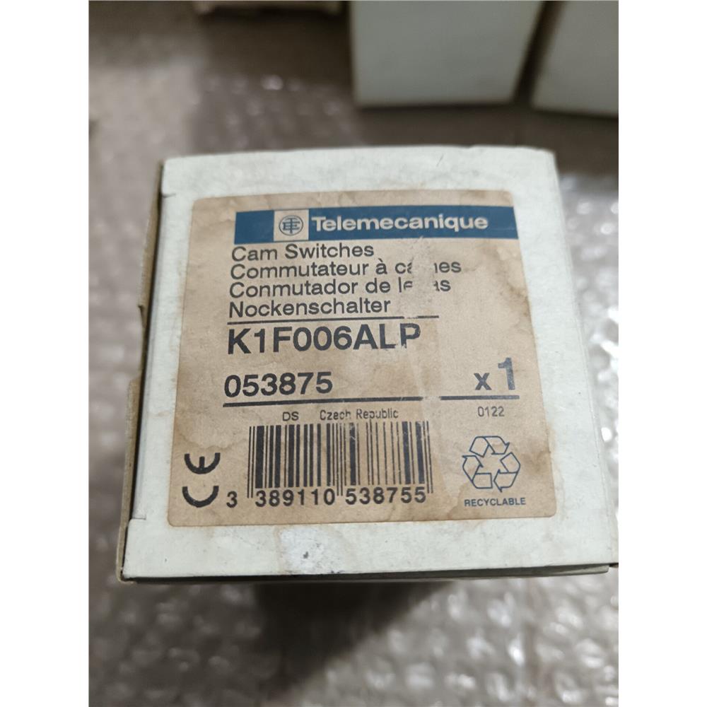 原装施耐德开关,K1F009A