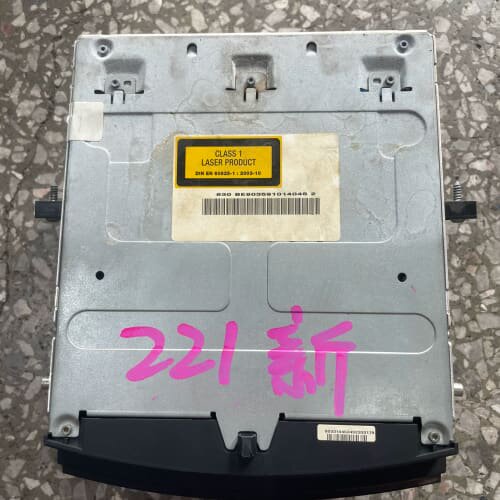 奔驰W221新款功放CD机收音机主机--议价商品