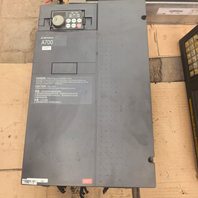 三菱A700变频器FR-A740-18KW拆机件,380V三--议价商品