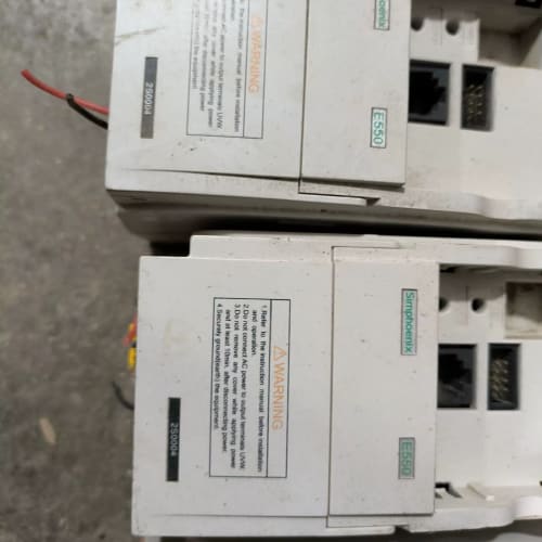 四方变频器E550-2S0004,二手拆机件,宝贝实物图片拍--议价商品