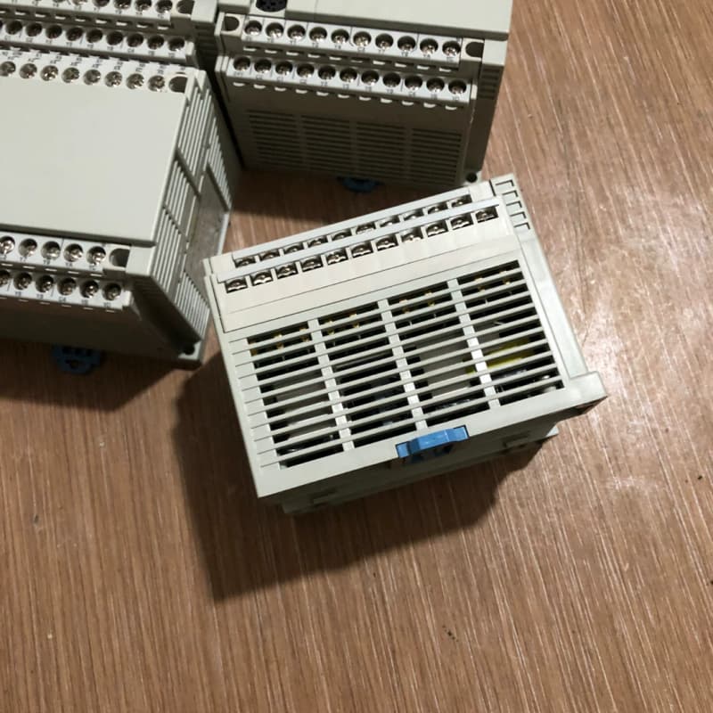 9新松下PLC编程控制器 FP-X L30 AFPX-L30--议价商品