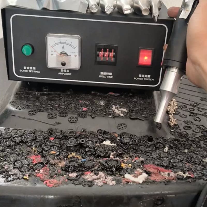 500一套,包邮,数量不多,一套包含主机,手柄,电源线,焊接--