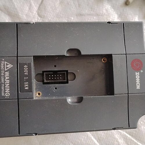 ZONCH上海众辰变频器H2400A01D5K-DK，380--议价商品