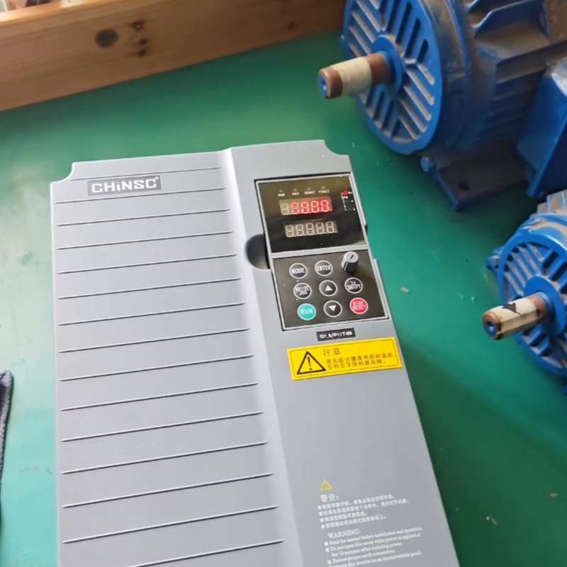 深川变频器7.5KW，S200-G7.5/P11T4B，成色--议价商品