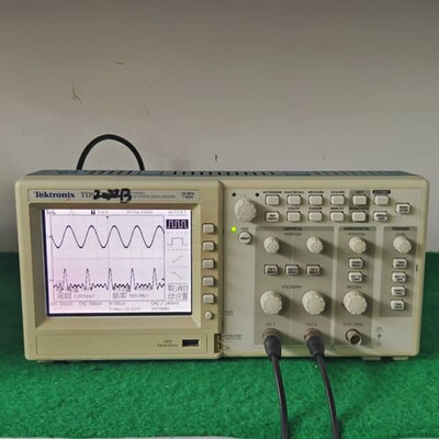 泰克Tektronix TDS2022B数字示波器，双通道，--议价商品