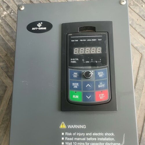 德莱尔DV600-15KW重载变频器一台，成色自定义，板子很--议价商品
