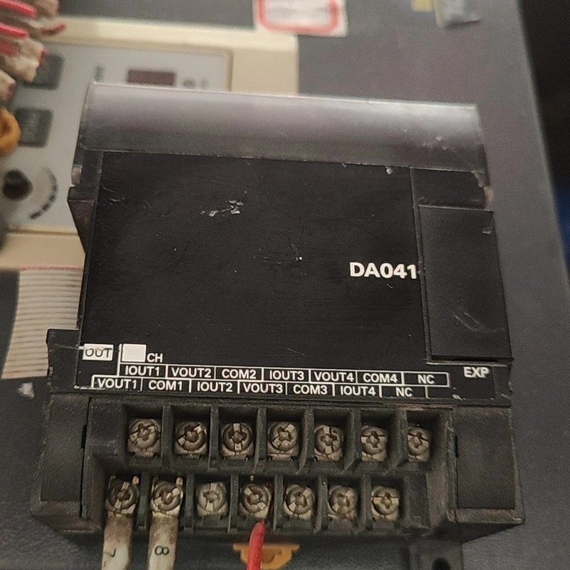 欧母龙PLC模块 CP1W-DA041--议价商品