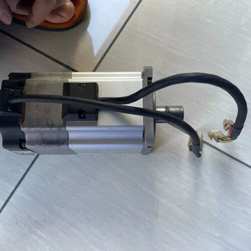 松下电机 MSMD082P1T，750带刹车，包功能好，机械--议价商品