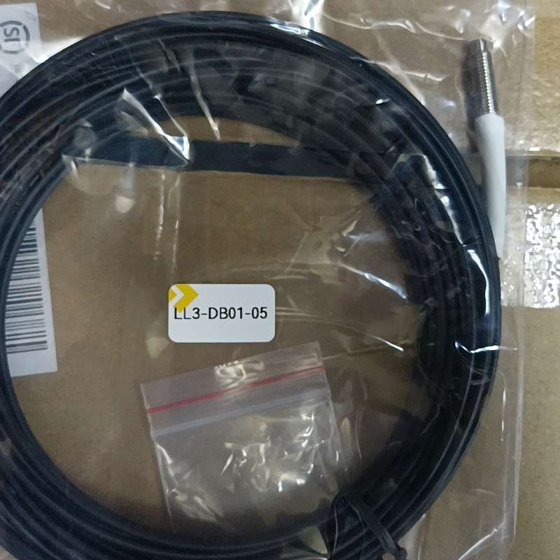 LL3-DB01-05 工业通讯线 全新原装 带原厂标签和包--议价商品