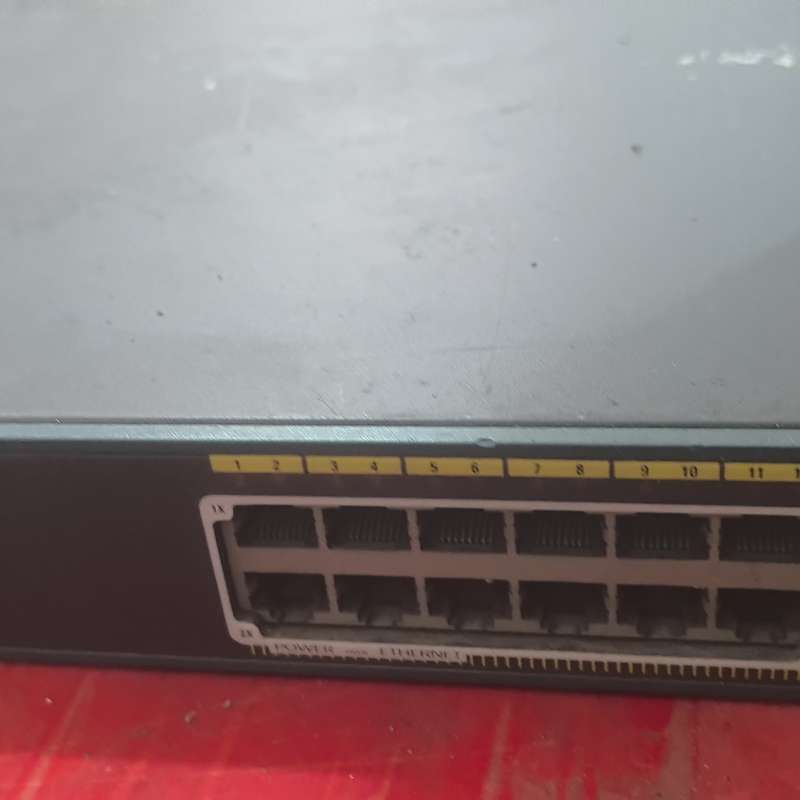 思科WS-出2960+24LC-S口百兆交换机带12口poe--议价商品