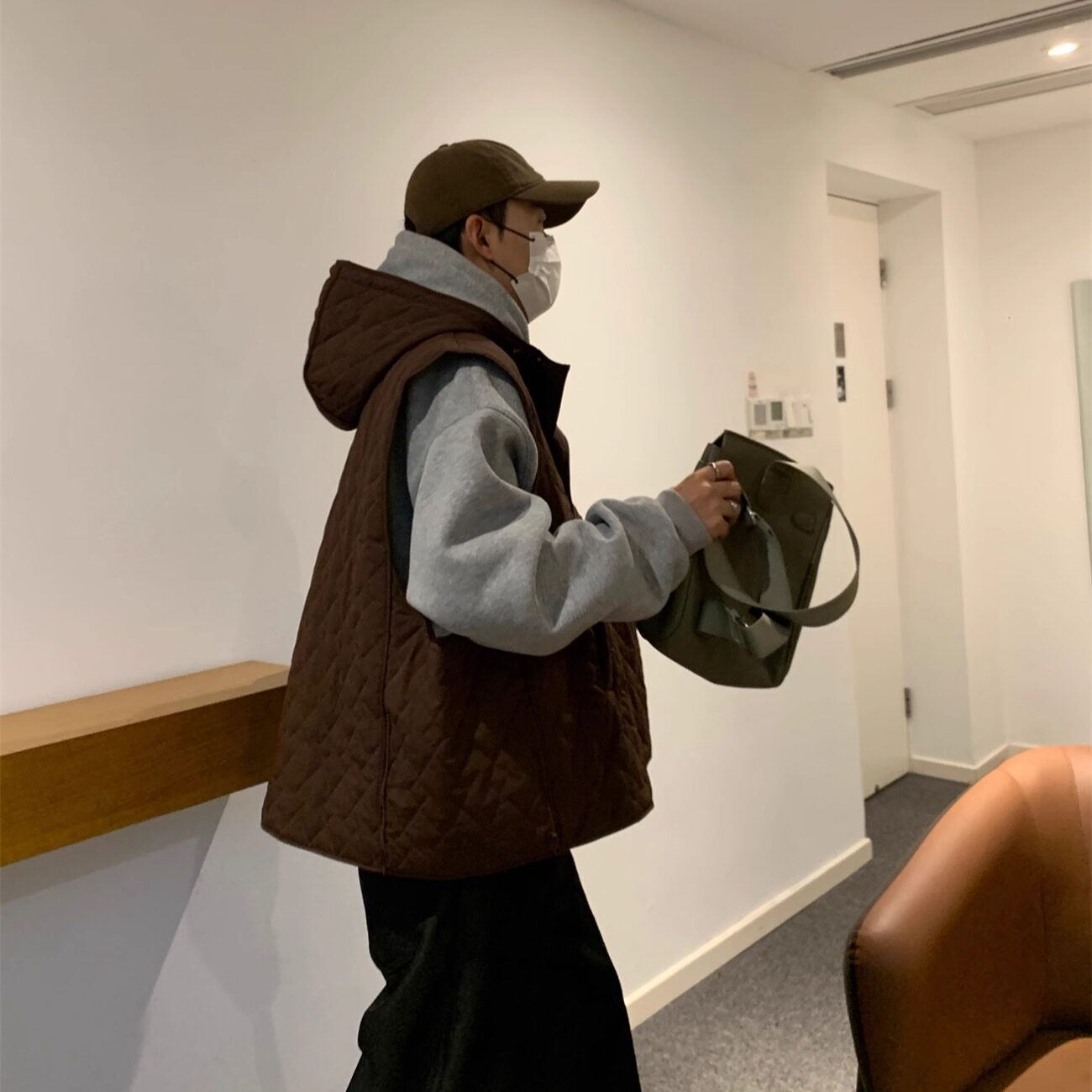 晨树 菱形格纹小众连帽廓形棉马甲背心男秋冬宽松保暖短款外套,男装,常规马甲,淘宝优惠券,粉丝福利购,淘宝优惠卷