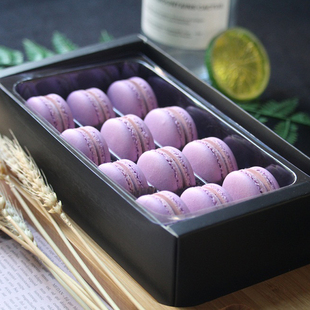 法式 马卡龙甜点12枚婚庆糕点心情人节紫葡萄甜品零食品送女友礼盒