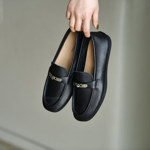 何其丑头层牛皮复古圆头平底乐福鞋女2026新款一脚蹬休闲软底单鞋
