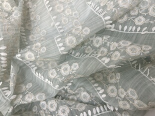 浅绿蓝青色刺绣网纱花墙刺绣服装面料连衣裙复合杏色棉线立体蕾丝