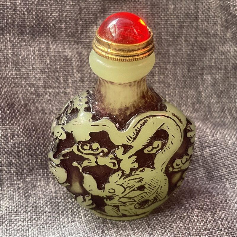 老式带勺鼻烟壶古董怀旧鼻烟具配饰用品古典鼻壶瓶子把玩畅销龙凤