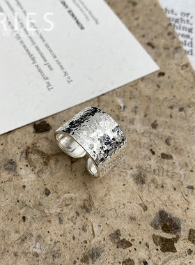 新款S925纯银宽版锤纹碎碎冰戒指