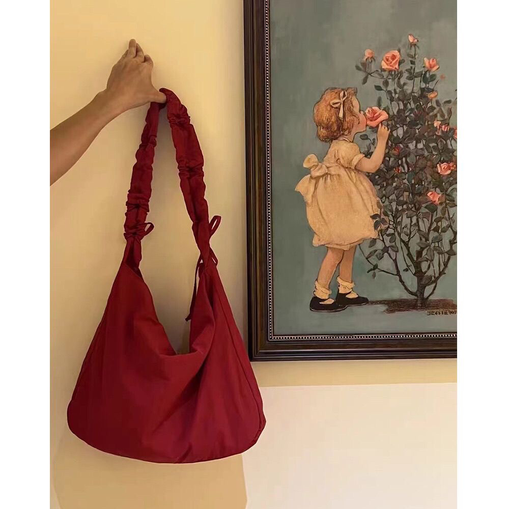 韩系红色褶皱帆布包包女2025新款大容量抽绳单肩托特包通勤斜挎包,箱包皮具/热销女包/男包,托特包,淘宝优惠券,粉丝福利购,淘宝优惠卷