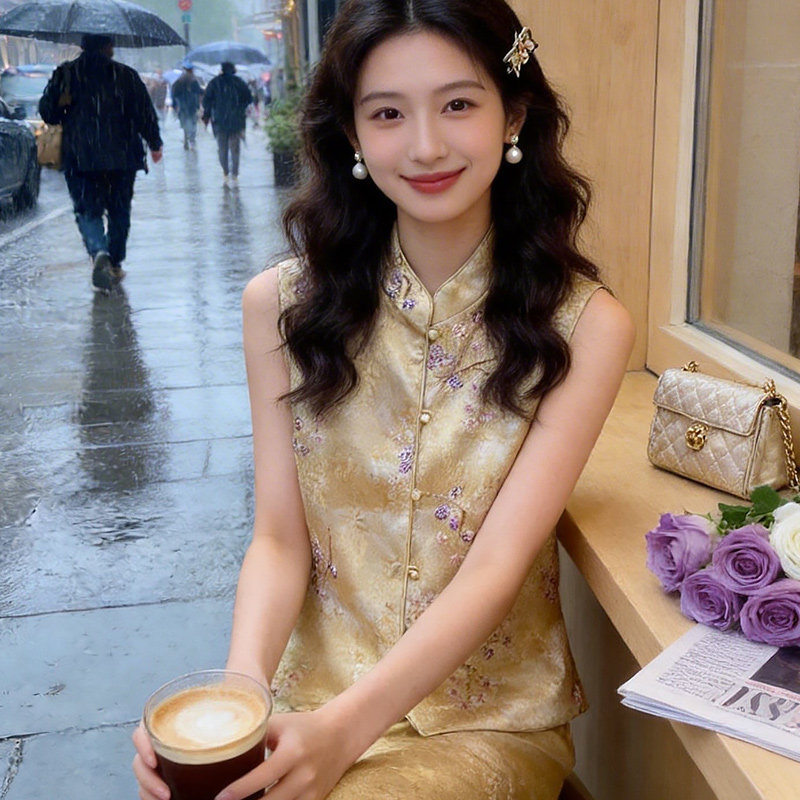 新中式国风马甲2026新款唐装汉服复古女士高级感巨好看的早春穿搭