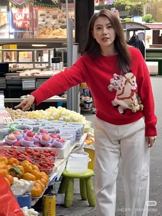 高圆圆同款红色小马手工刺绣毛衣本命年新年圣诞穿搭保暖冬季上衣